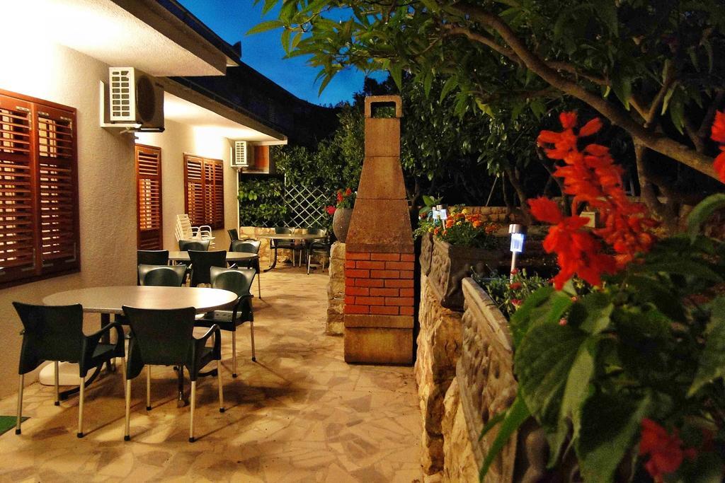 Holiday Home Apartment Tedo クレック エクステリア 写真