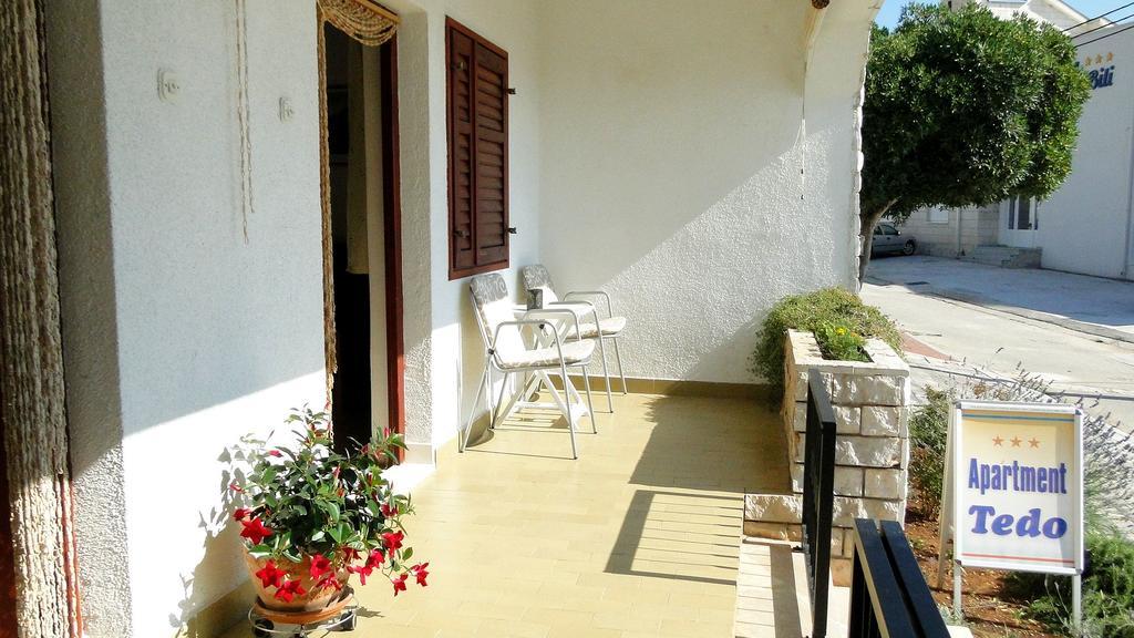 Holiday Home Apartment Tedo クレック エクステリア 写真